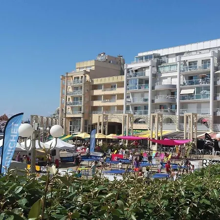Les Marines - Face Mae-9681 Apartment